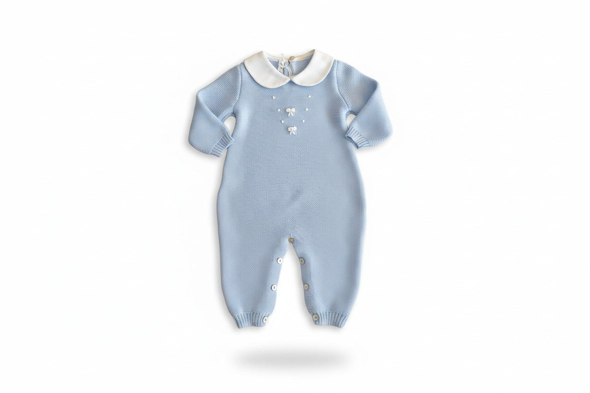 Tutina in maglia con fiocchetti ricamati - 343
