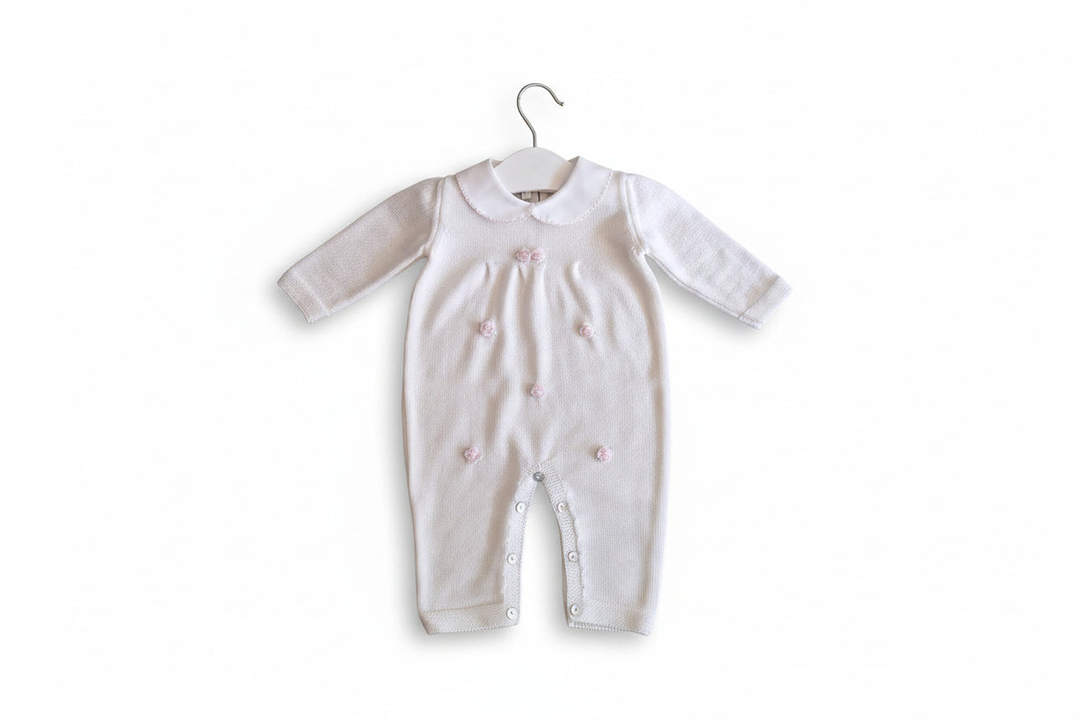 Grenouillère bébé fille en tricot perle avec petites roses roses et col – Baby Lord